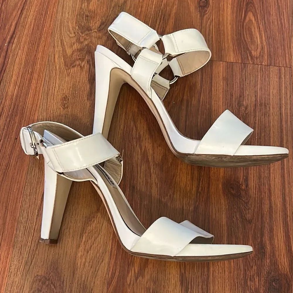 Karl Lagerfeld white sandal heels sizeโ7.5